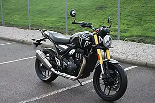 Used 2024 Triumph Speed 400 Black/Grey - Interior and Exterior details 3