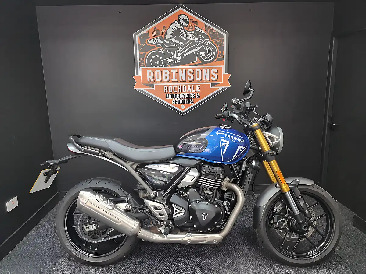 Used 2024 Triumph Speed 400 Blue - Interior and Exterior details 3