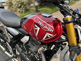 Used 2024 Triumph Speed 400 Red/Grey - Interior and Exterior details 12