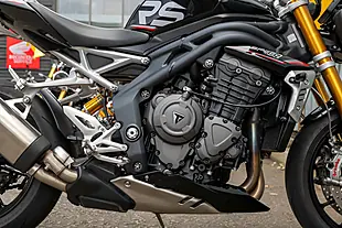 Used 2024 Triumph Speed Triple 1200 RS Sapphire Black - Interior and Exterior details 12
