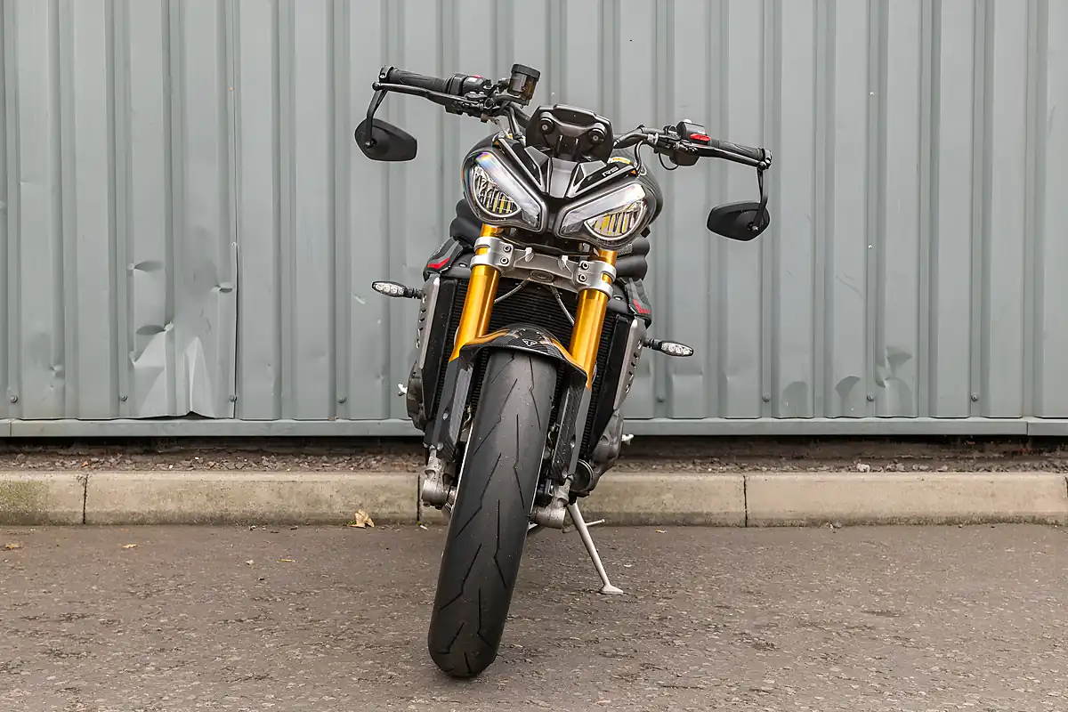 Used 2024 Triumph Speed Triple 1200 RS Sapphire Black - Interior and Exterior details 3