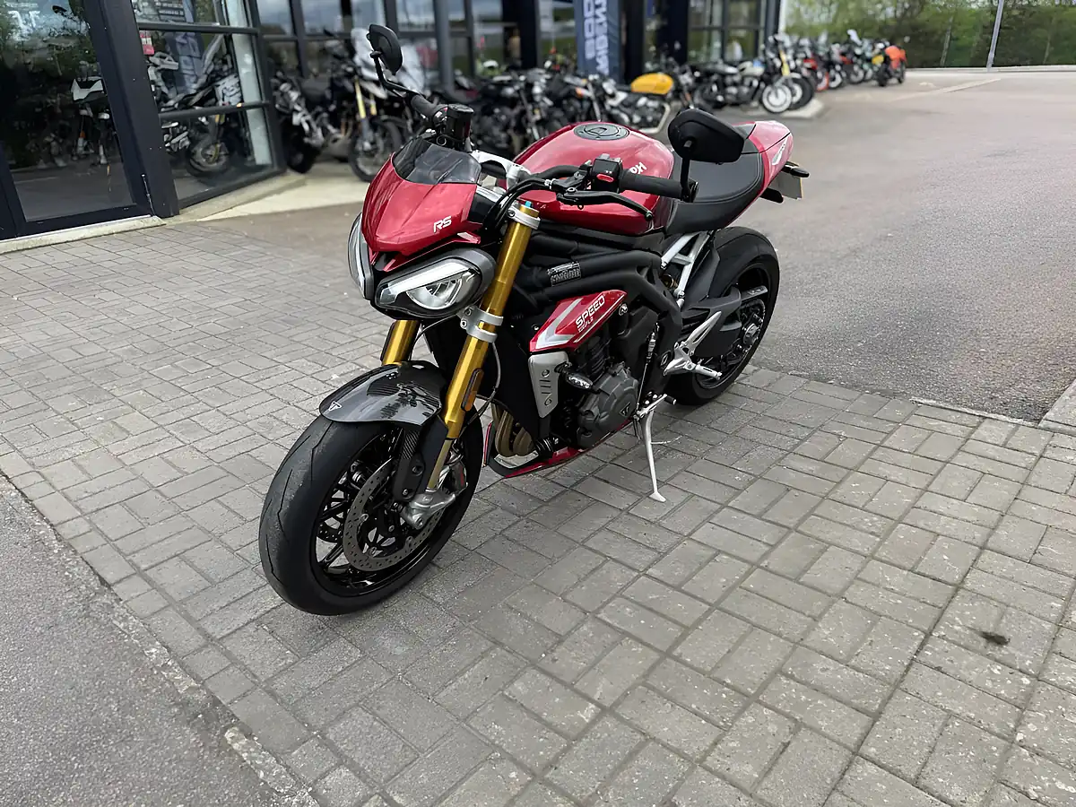 Used 2024 Triumph Speed Triple RS Red - Interior and Exterior details 6
