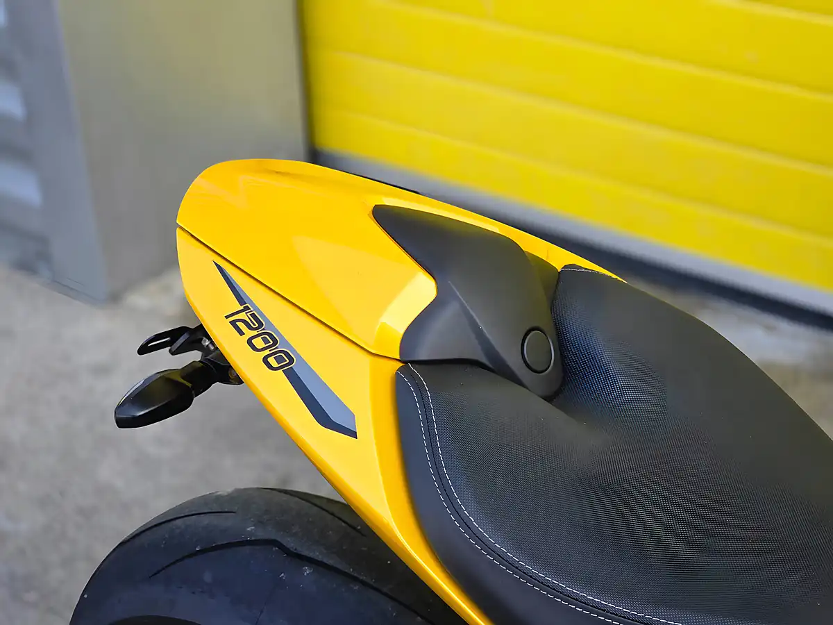 Used 2024 Triumph Speed Triple RS Yellow - Interior and Exterior details 19