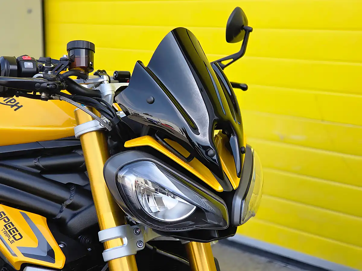 Used 2024 Triumph Speed Triple RS Yellow - Interior and Exterior details 20
