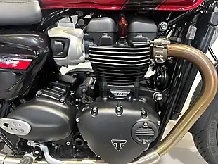 Used 2024 Triumph Speed Twin 900 Classic Red - Interior and Exterior details 9