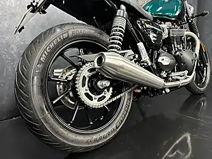 Used 2024 Triumph Speed Twin 900 Green - Interior and Exterior details 14