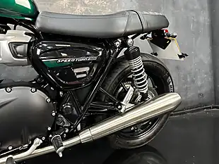 Used 2024 Triumph Speed Twin 900 Green - Interior and Exterior details 18