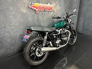 Used 2024 Triumph Speed Twin 900 Green - Interior and Exterior details 6