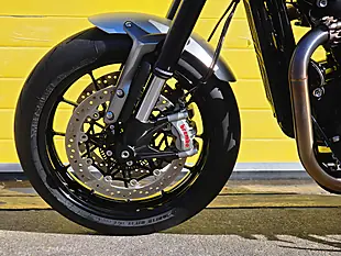 Used 2024 Triumph Speed Twin Black - Interior and Exterior details 15