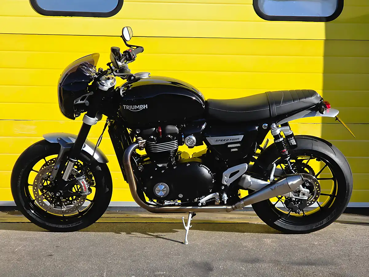 Used 2024 Triumph Speed Twin Black - Interior and Exterior details 5