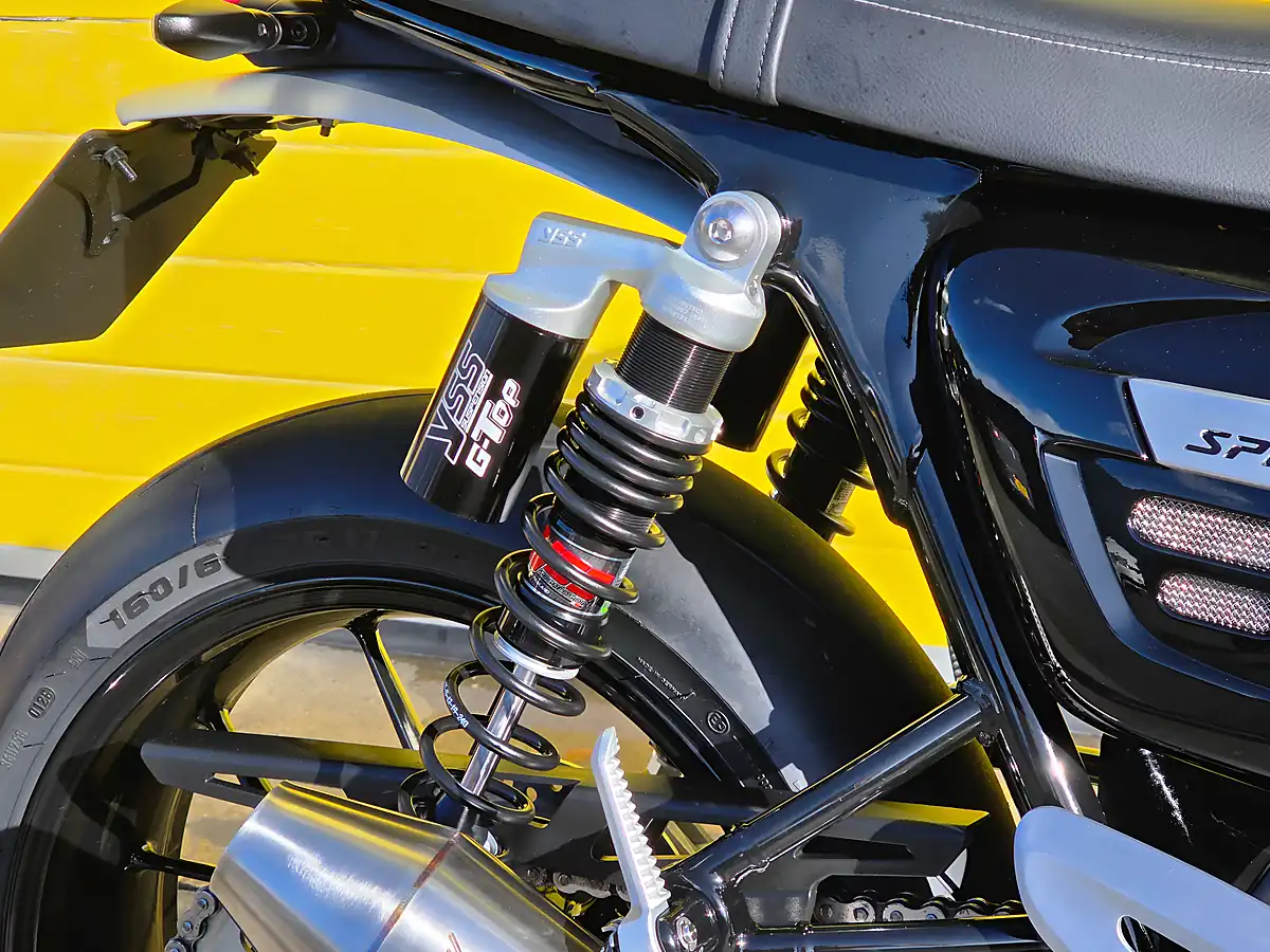 Used 2024 Triumph Speed Twin Black - Interior and Exterior details 9
