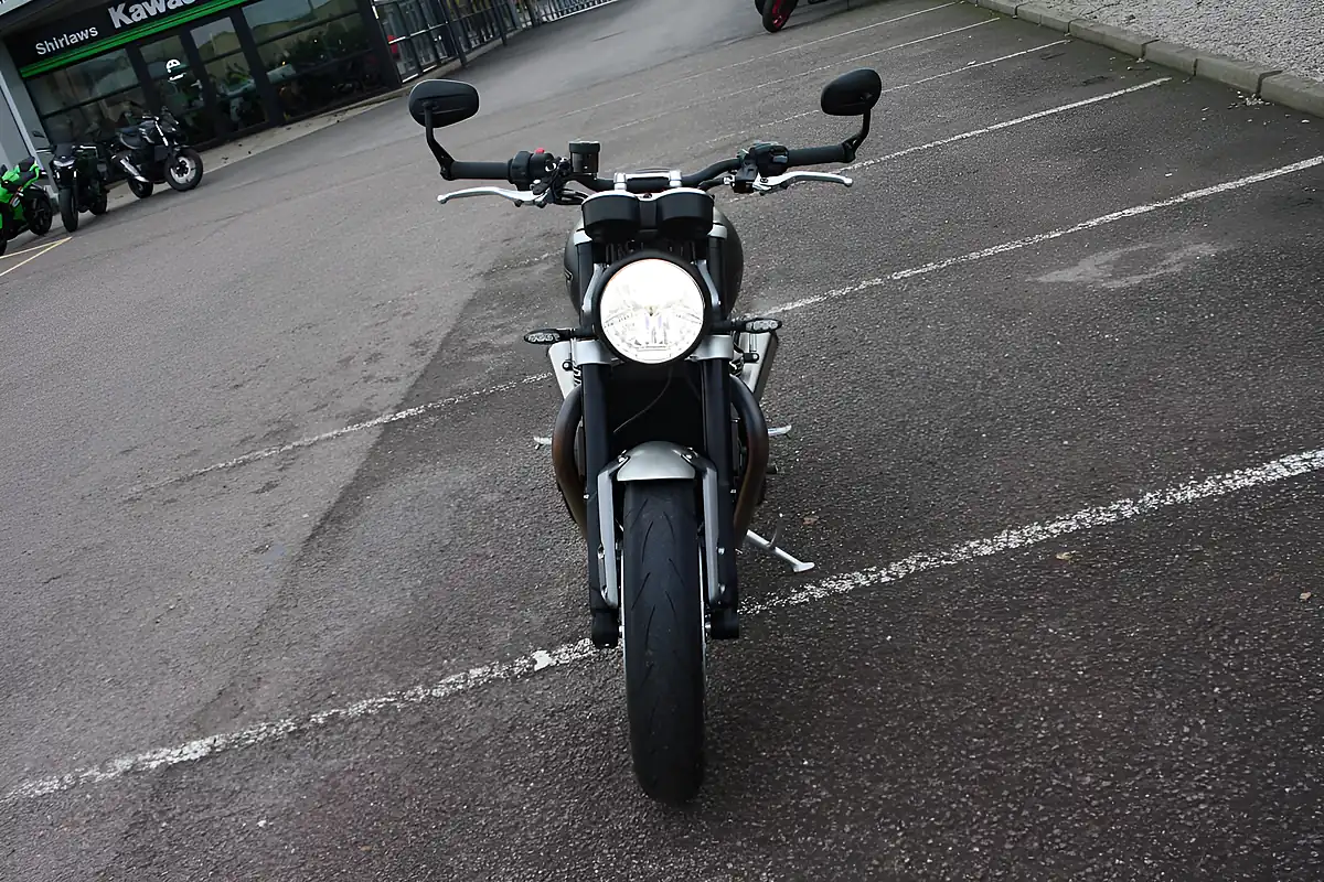 Used 2024 Triumph Speed Twin Classic Grey - Interior and Exterior details 6