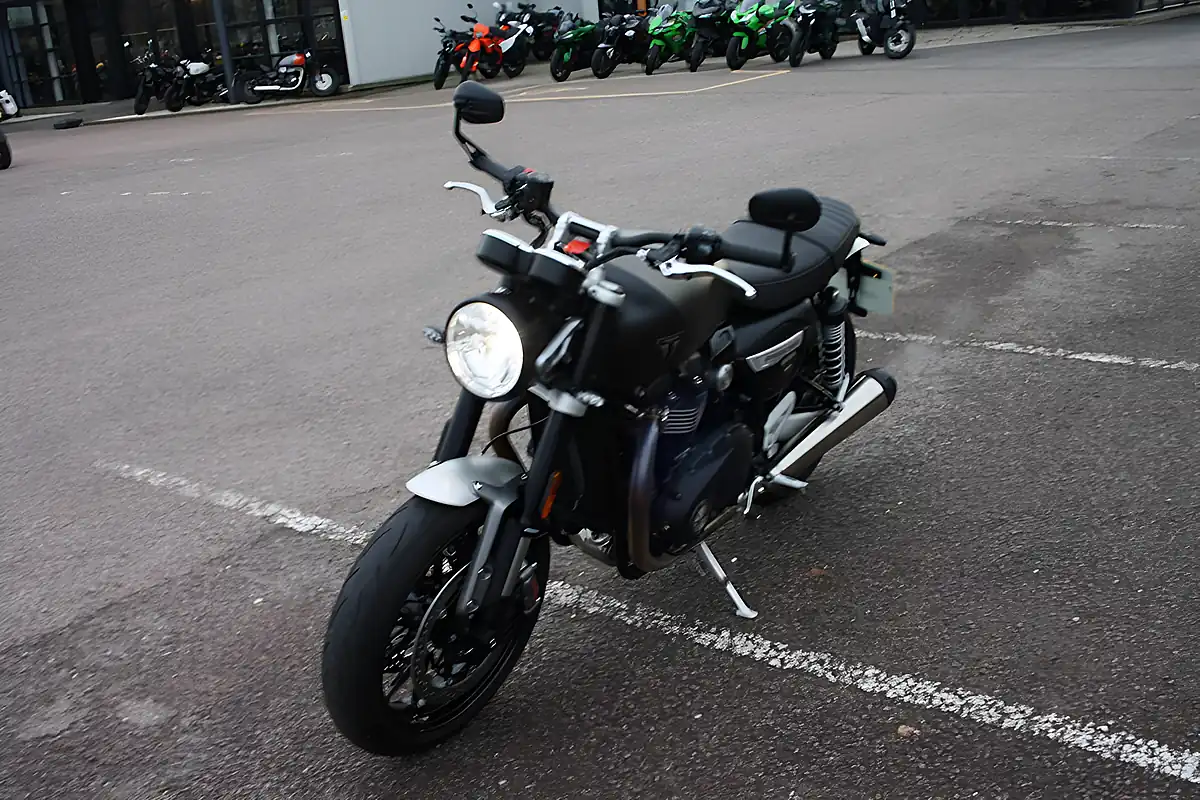 Used 2024 Triumph Speed Twin Classic Grey - Interior and Exterior details 7