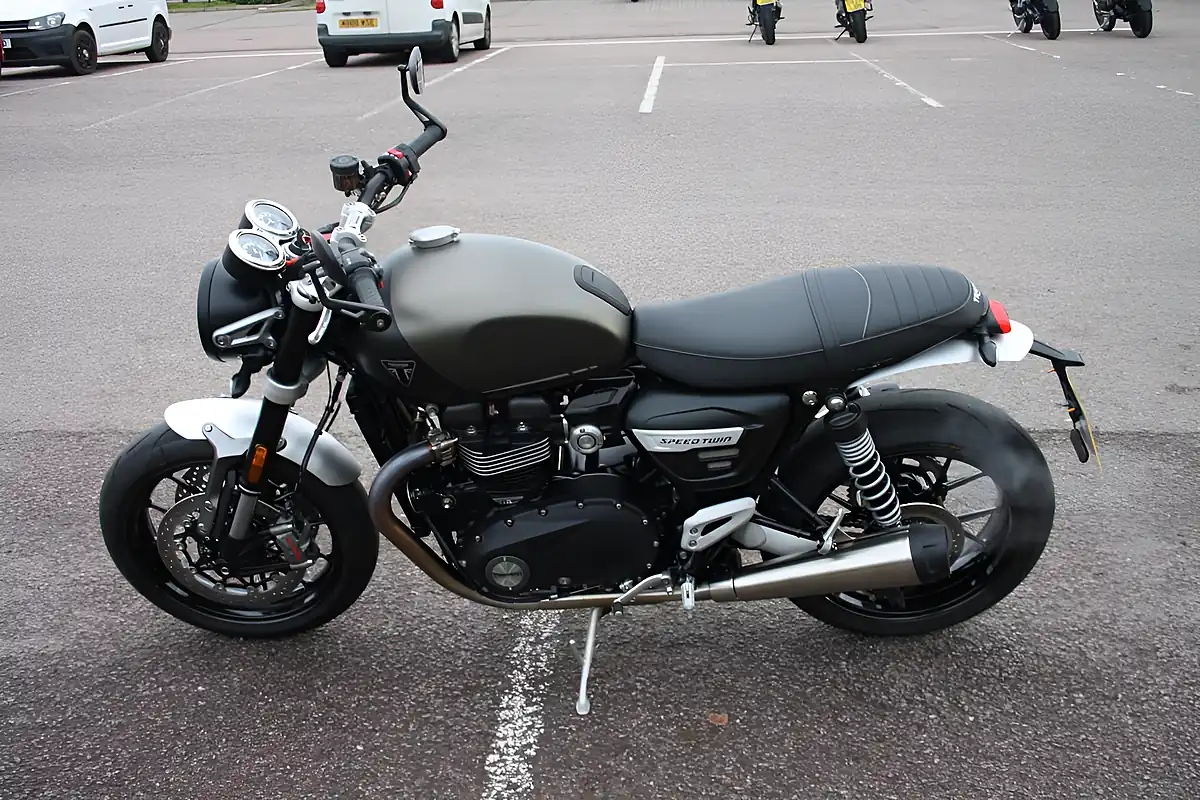 Used 2024 Triumph Speed Twin Classic Grey - Interior and Exterior details 8