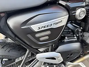 Used 2024 Triumph Speed Twin RS Orange - Interior and Exterior details 13