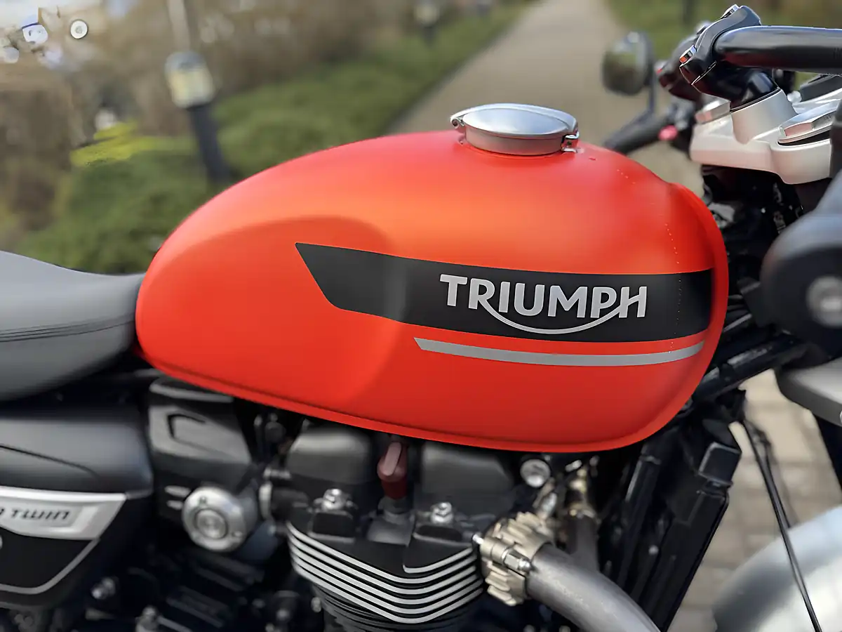 Used 2024 Triumph Speed Twin RS Orange - Interior and Exterior details 14