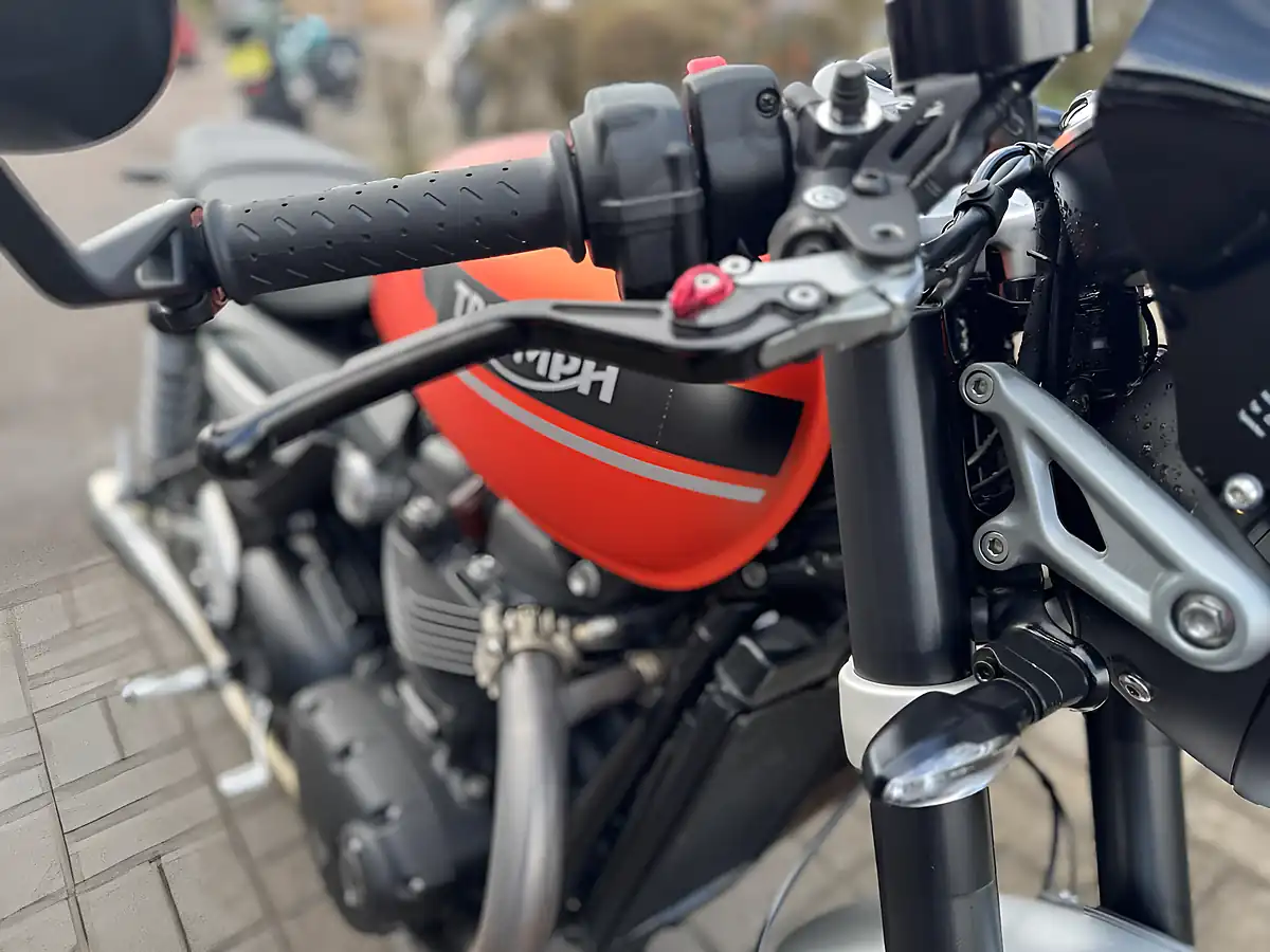 Used 2024 Triumph Speed Twin RS Orange - Interior and Exterior details 17