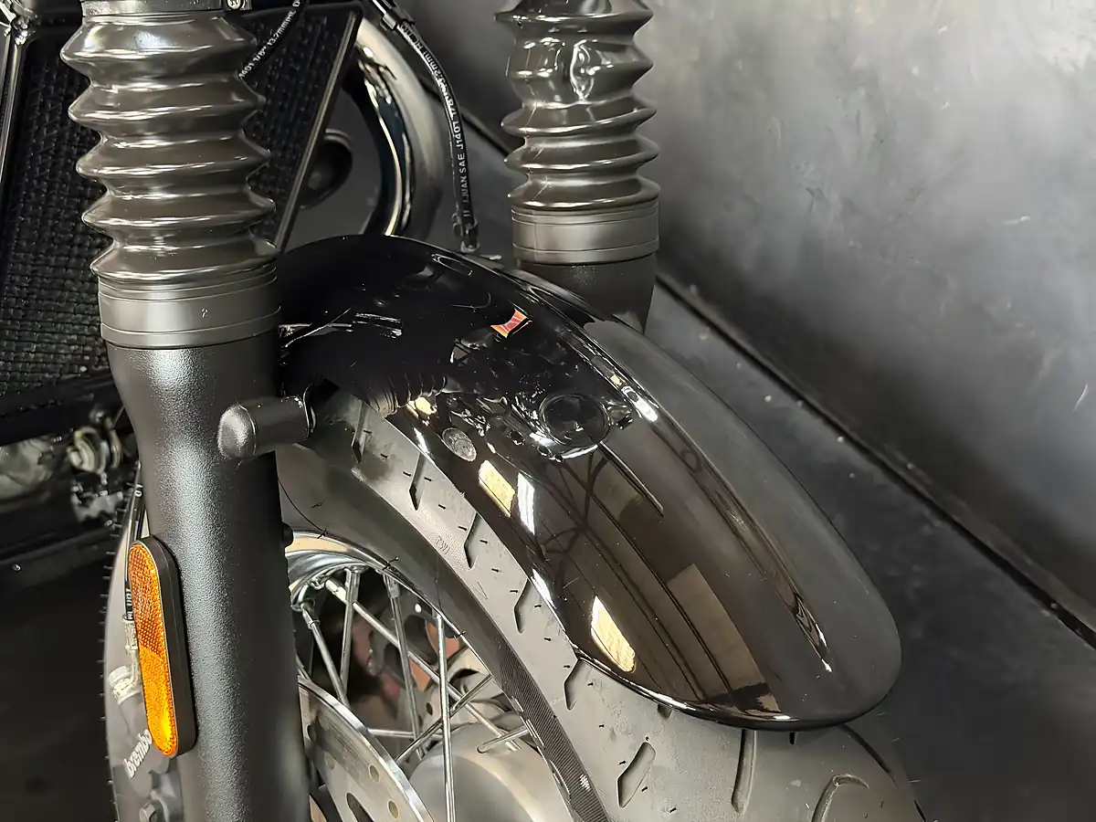 Used 2024 Triumph Speedmaster 1200 Black - Interior and Exterior details 12