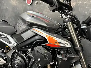 Used 2024 Triumph Street Triple 765 RS Silver - Interior and Exterior details 15