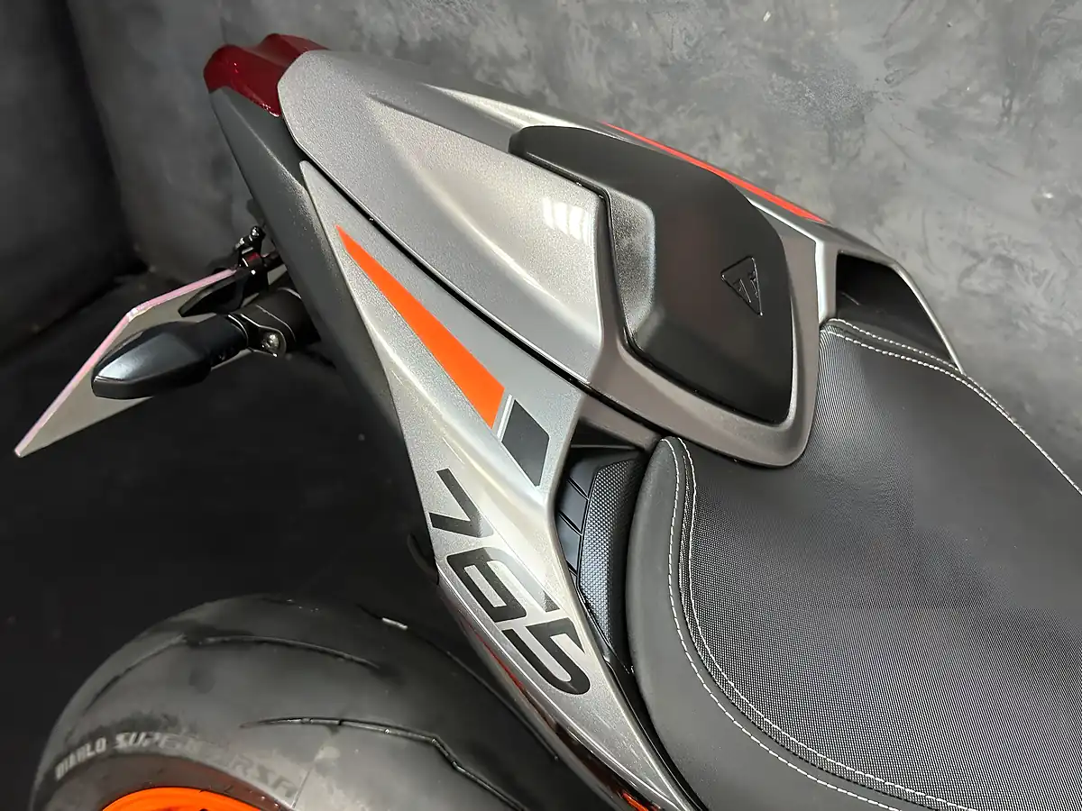 Used 2024 Triumph Street Triple 765 RS Silver - Interior and Exterior details 18