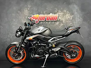 Used 2024 Triumph Street Triple 765 RS Silver - Interior and Exterior details 2