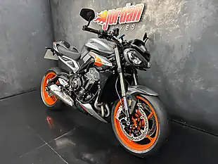 Used 2024 Triumph Street Triple 765 RS Silver - Interior and Exterior details 4