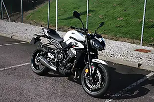 Used 2024 Triumph Street Triple R White - Interior and Exterior details 3