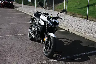 Used 2024 Triumph Street Triple R White - Interior and Exterior details 4