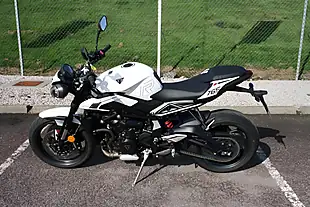Used 2024 Triumph Street Triple R White - Interior and Exterior details 9
