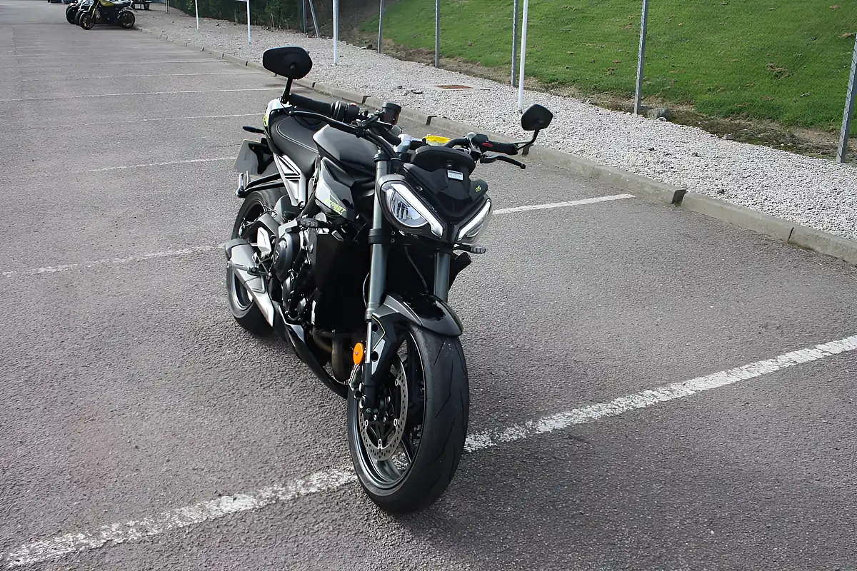 Used 2024 Triumph Street Triple RS Phantom Black - Interior and Exterior details 6