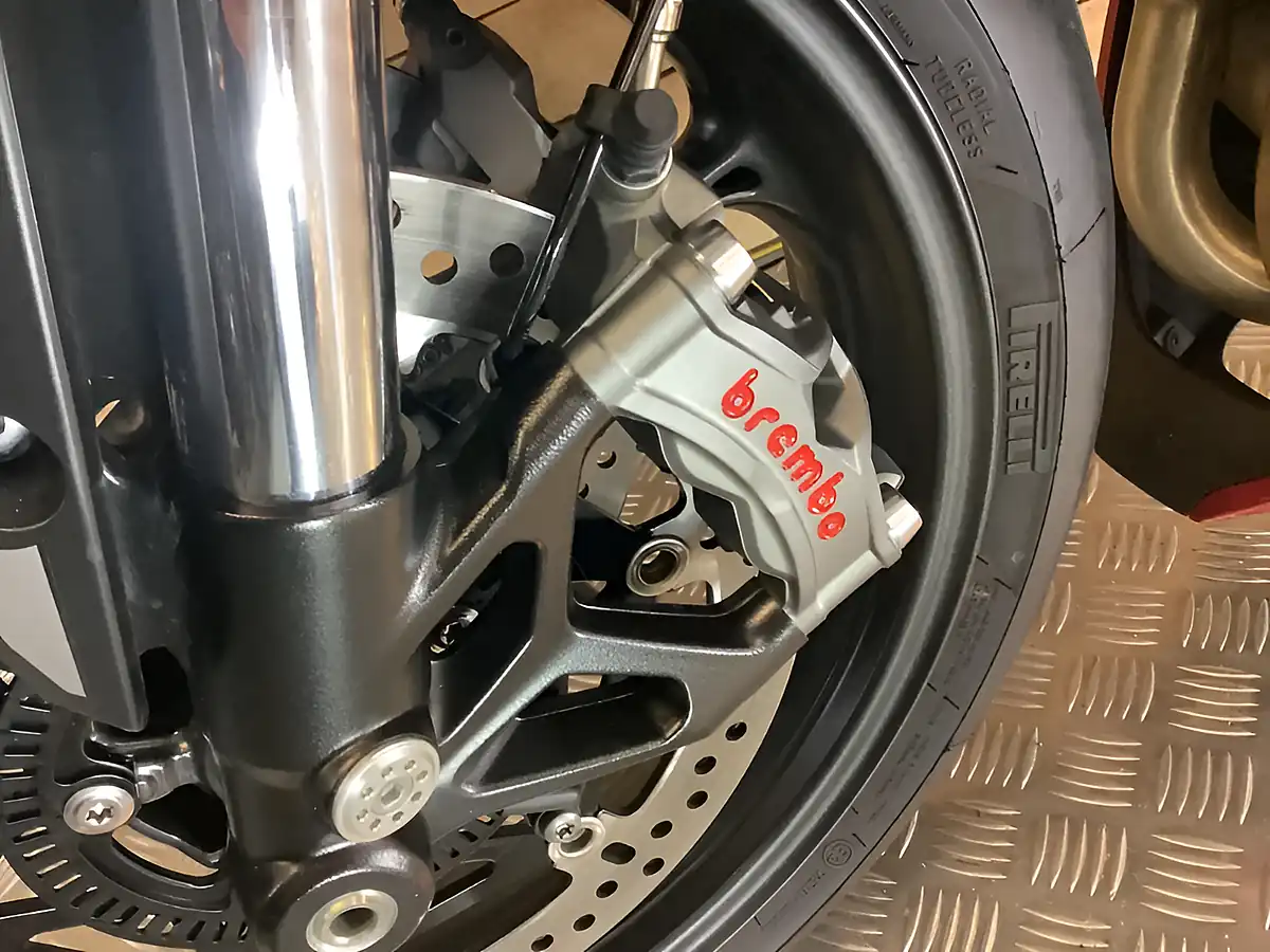Used 2024 Triumph Street Triple RS Red - Interior and Exterior details 16