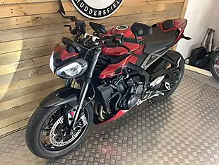 Used 2024 Triumph Street Triple RS Red - Interior and Exterior details 3