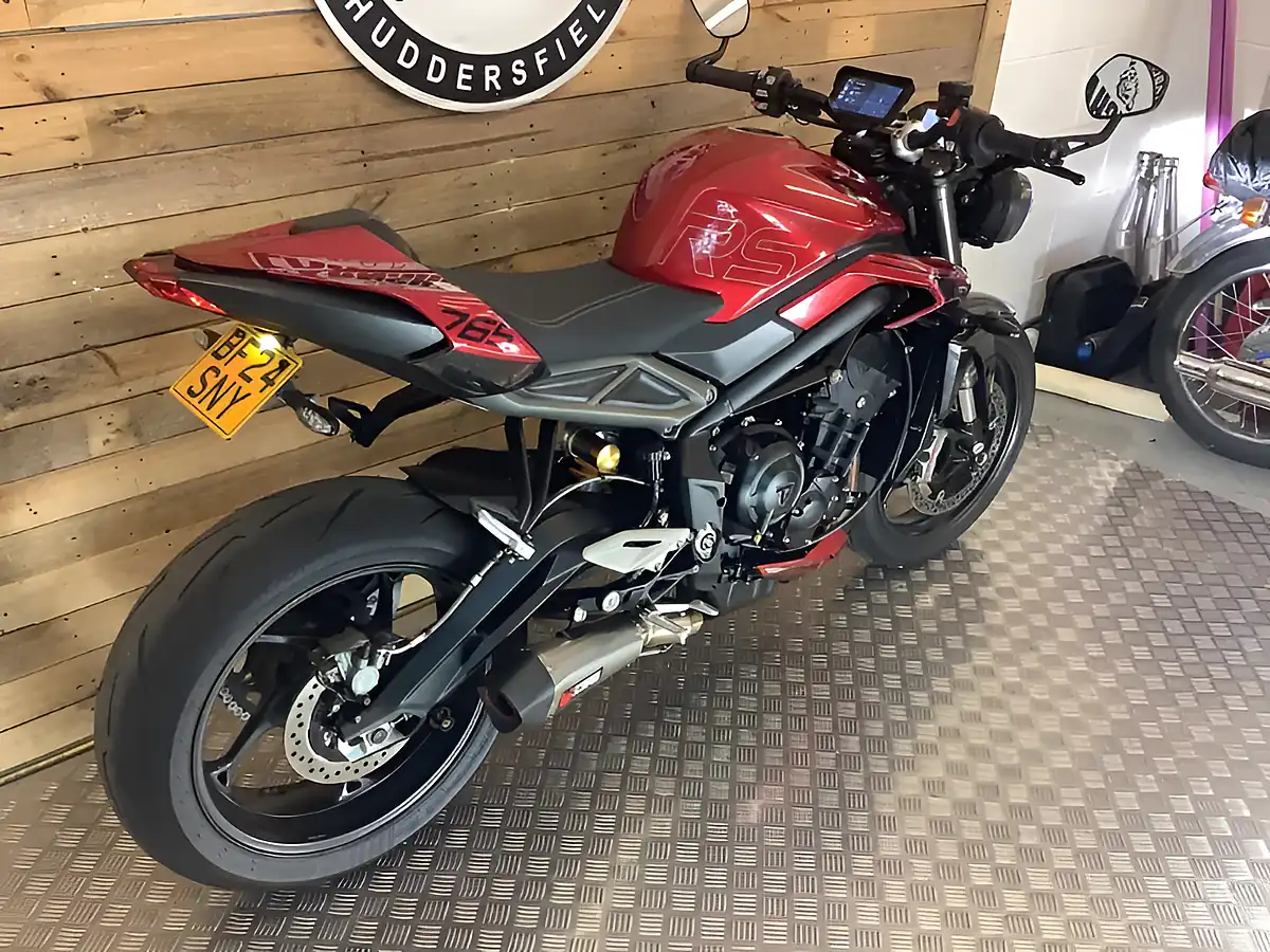 Used 2024 Triumph Street Triple RS Red - Interior and Exterior details 4