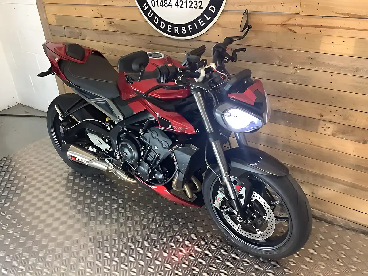 Used 2024 Triumph Street Triple RS Red - Interior and Exterior details 5