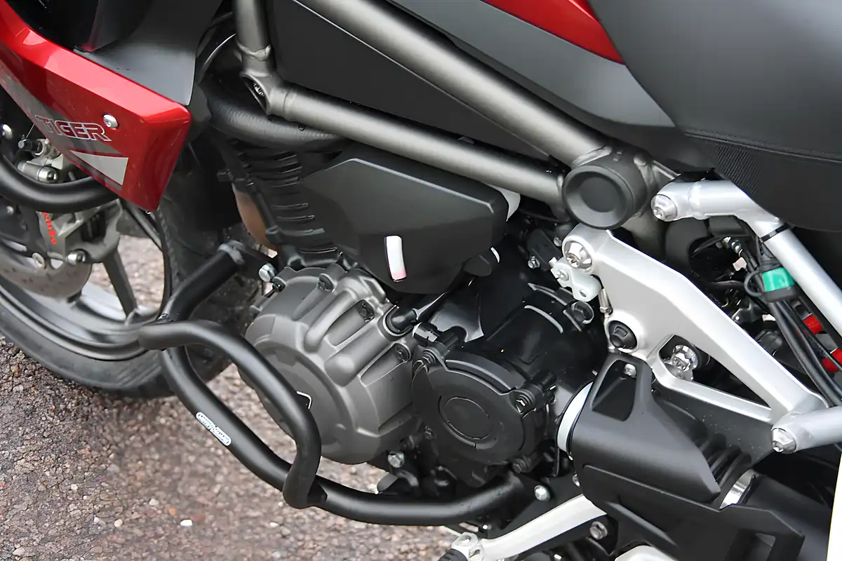 Used 2024 Triumph Tiger 1200 GT Pro Red - Interior and Exterior details 15