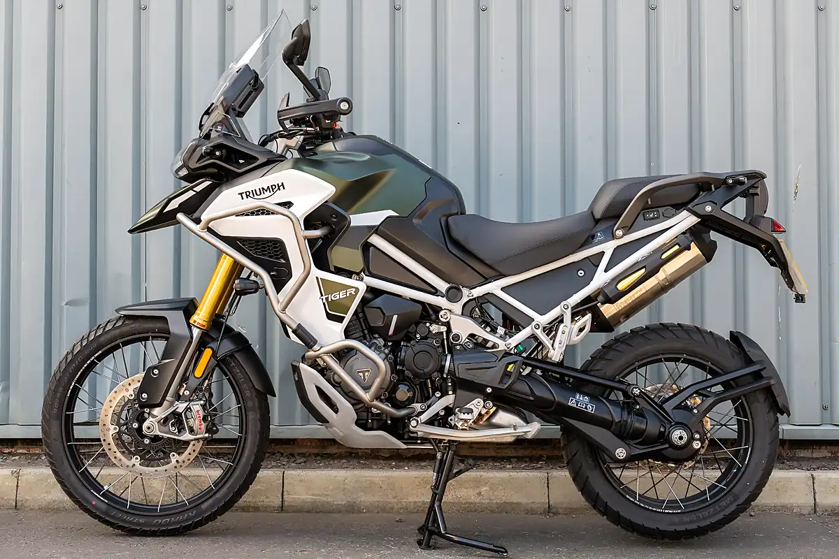 Used 2024 Triumph Tiger 1200 Rally Explorer Matt Khaki - Interior and Exterior details 6