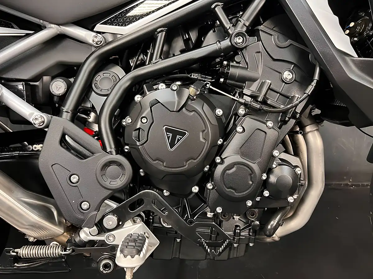 Used 2024 Triumph Tiger 900 GT Pro White - Interior and Exterior details 11