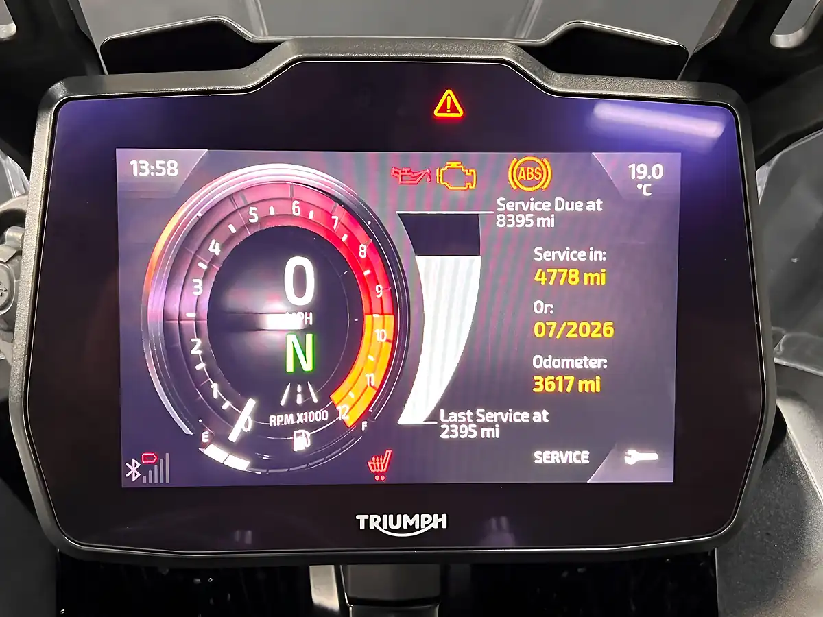 Used 2024 Triumph Tiger 900 GT Pro White - Interior and Exterior details 3