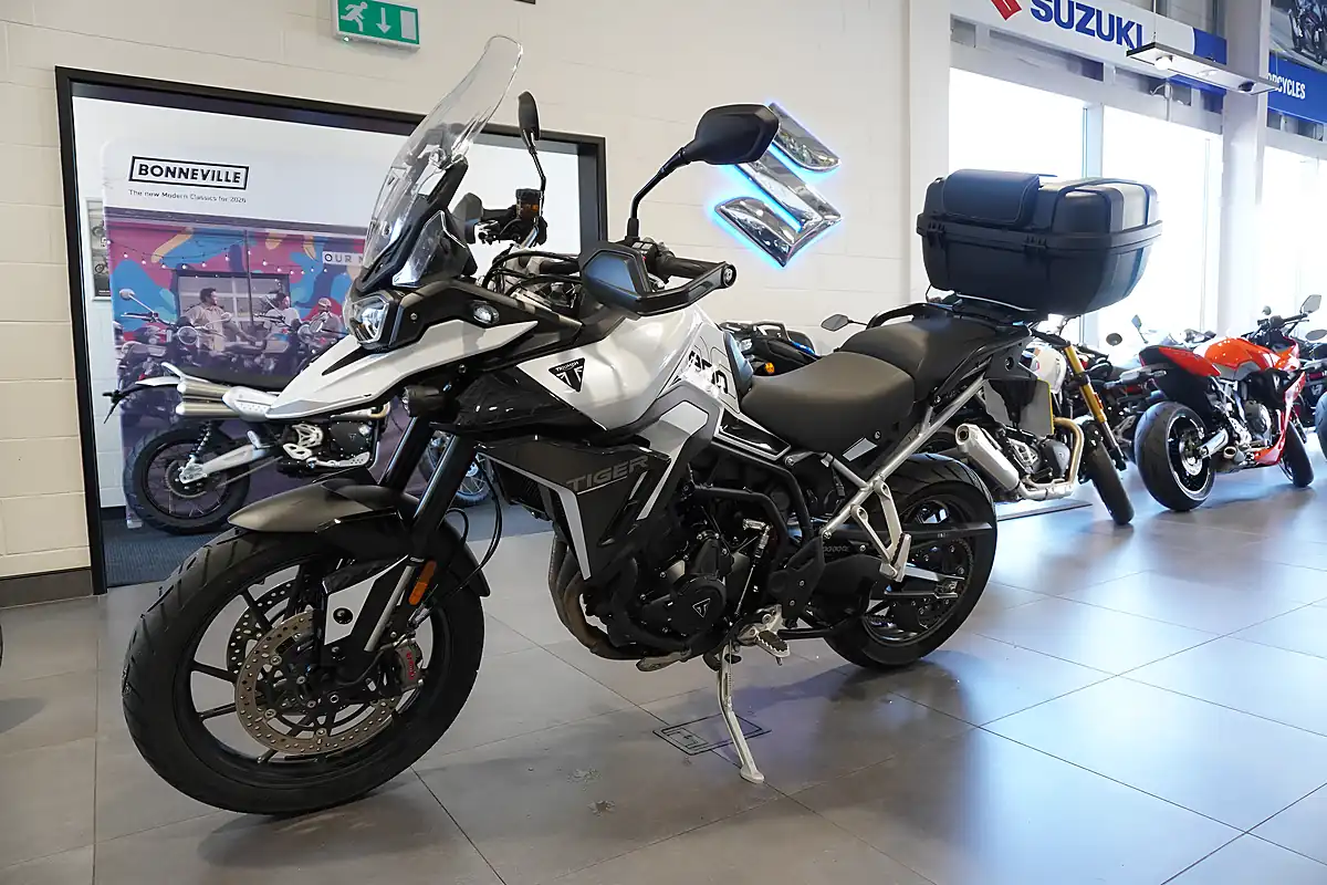 Used 2024 Triumph Tiger 900 GT Pro White Metallic - Interior and Exterior details 6