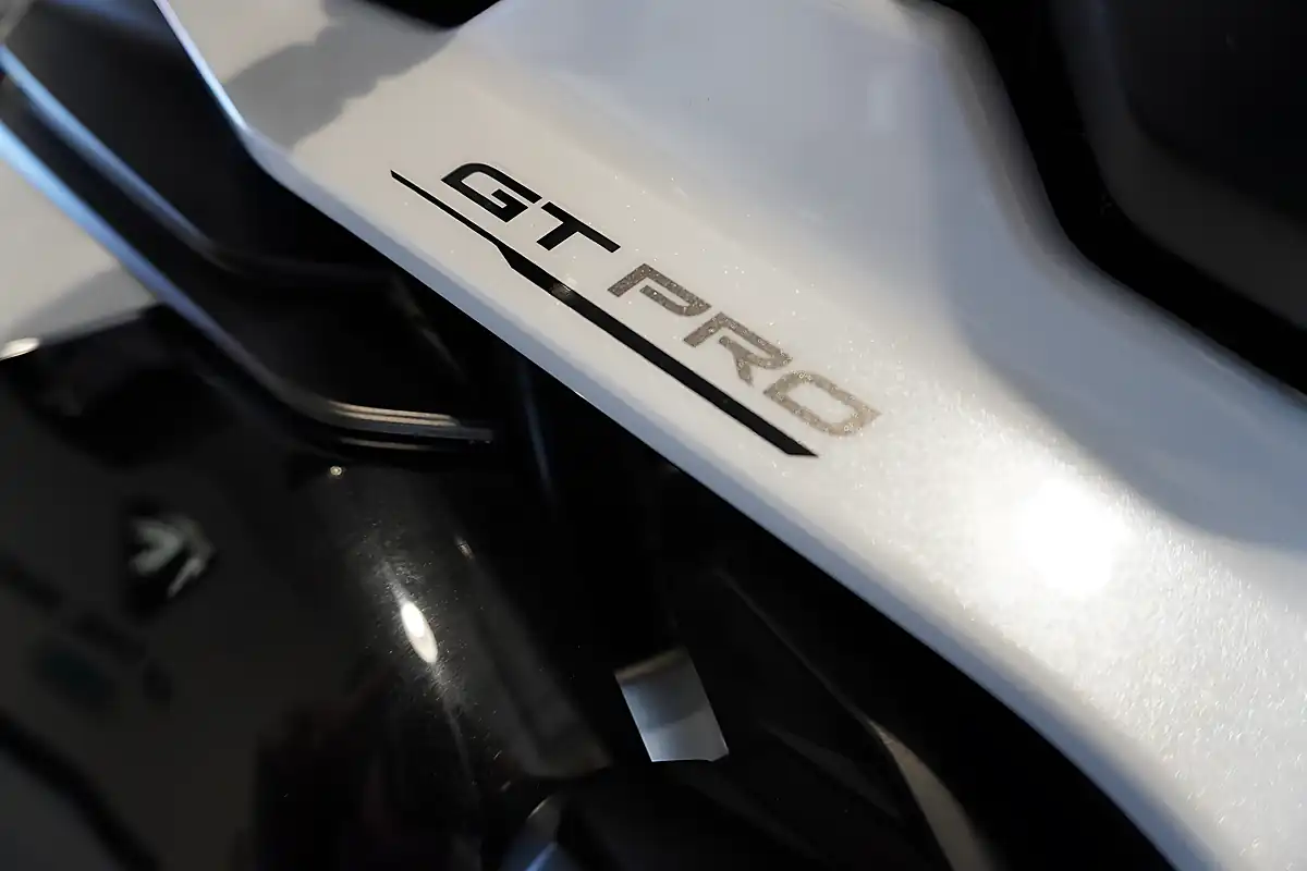 Used 2024 Triumph Tiger 900 GT Pro White Metallic - Interior and Exterior details 8