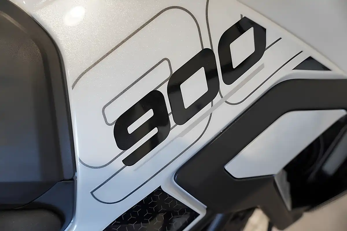 Used 2024 Triumph Tiger 900 GT Pro White Metallic - Interior and Exterior details 9
