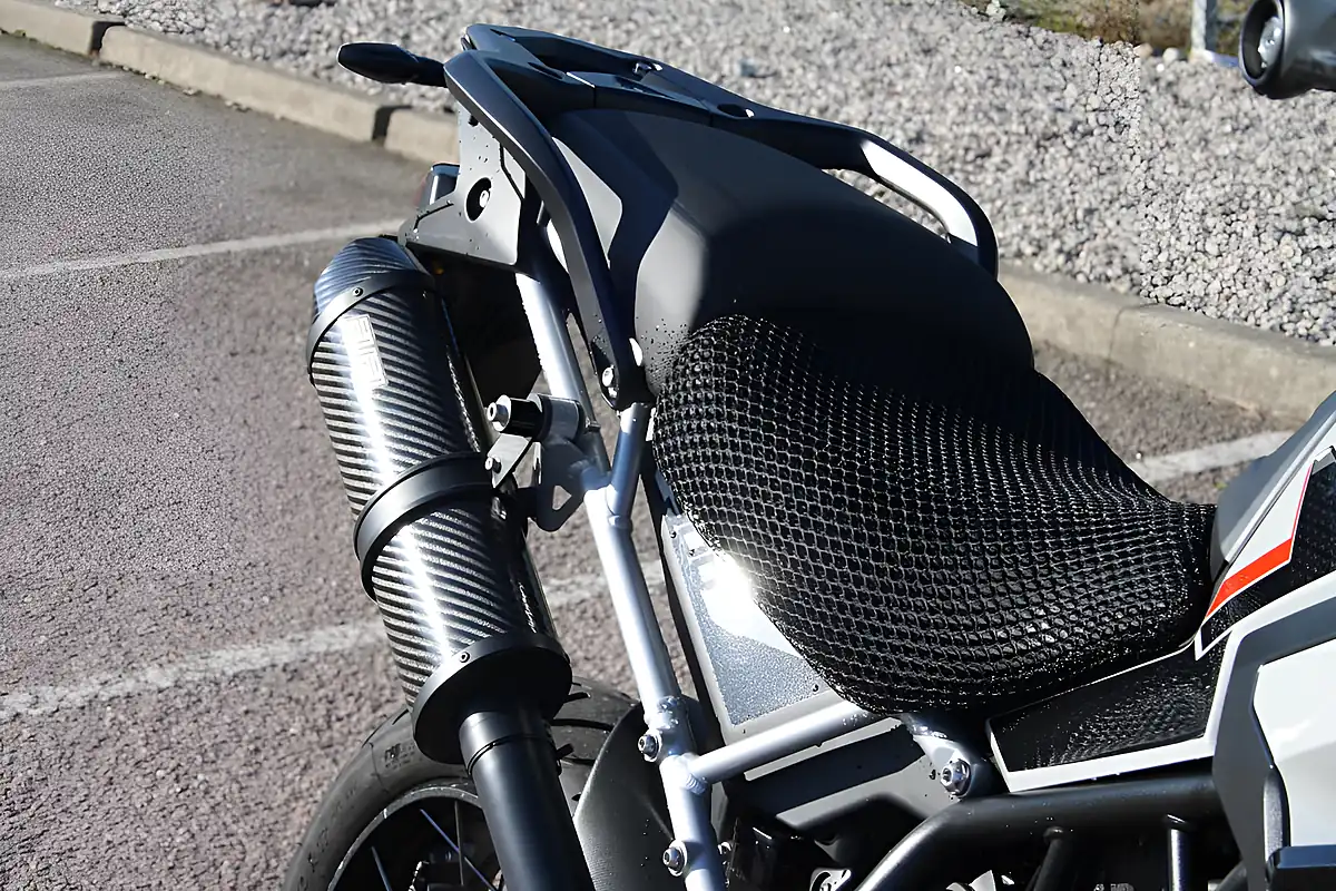 Used 2024 Triumph Tiger 900 Rally Pro Grey - Interior and Exterior details 18
