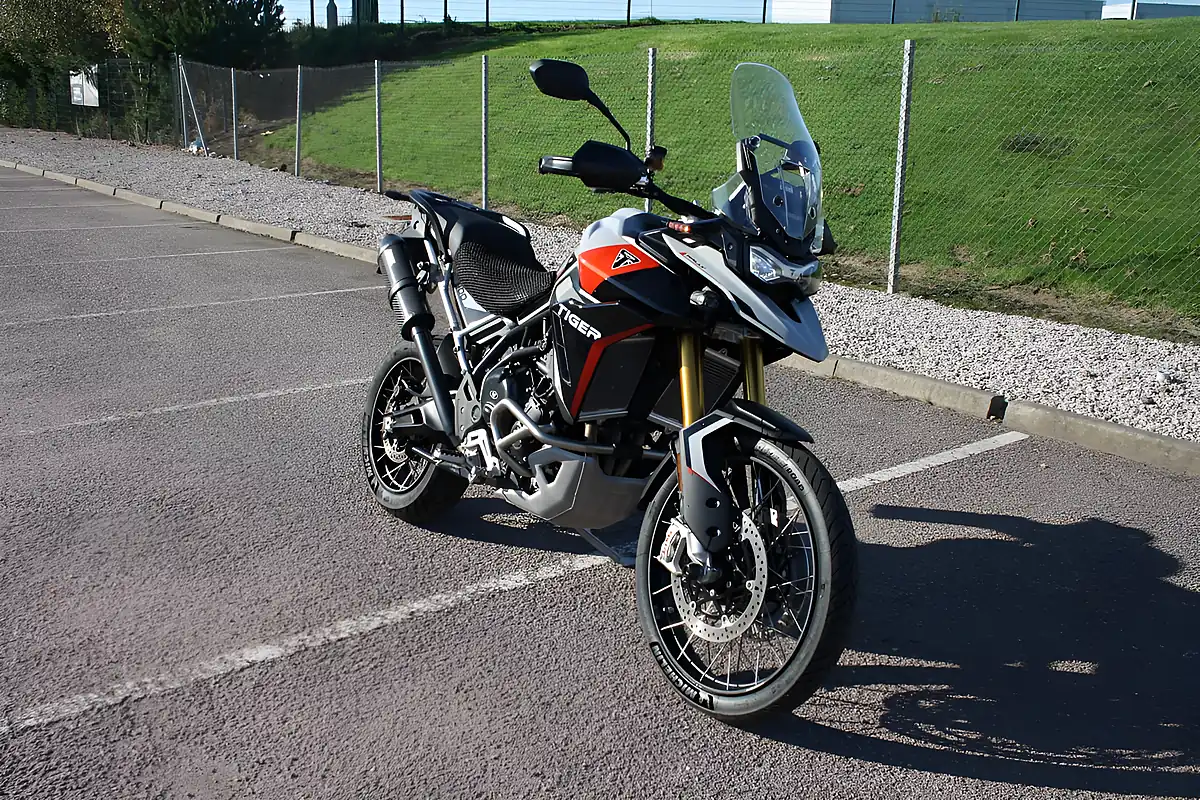 Used 2024 Triumph Tiger 900 Rally Pro Grey - Interior and Exterior details 3