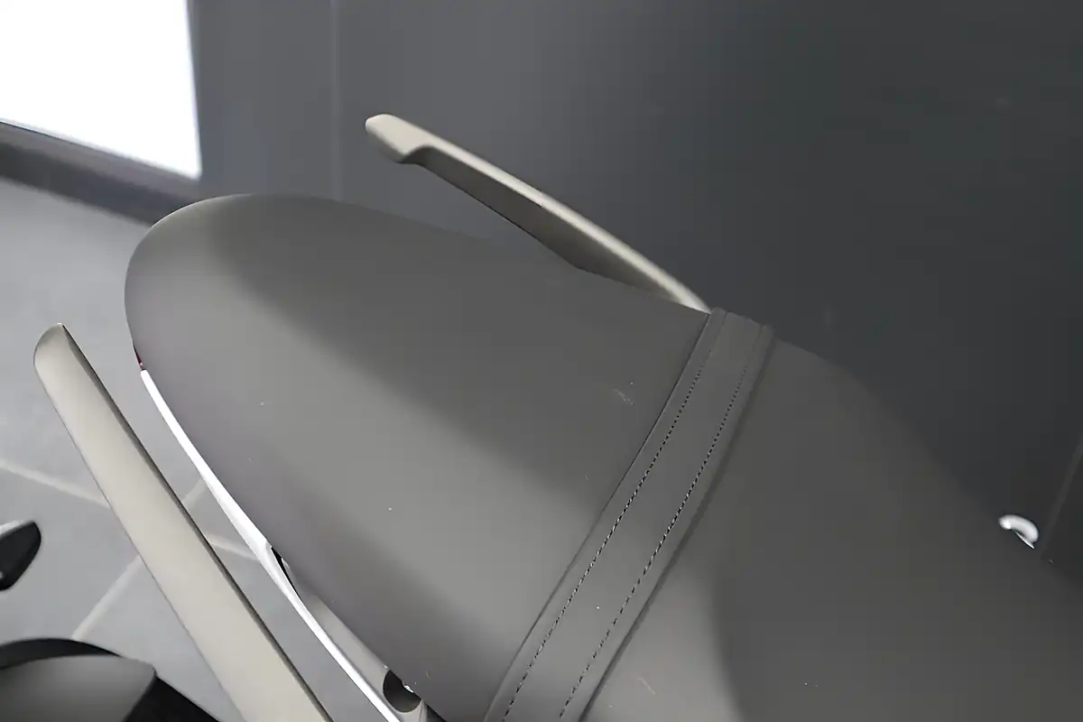 Used 2024 Triumph Trident 660 Tribute Edition White - Interior and Exterior details 12