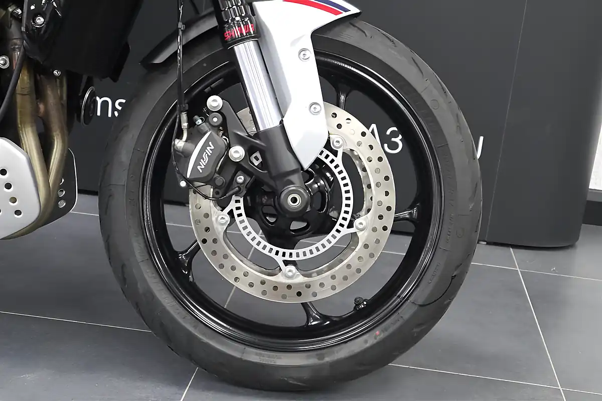 Used 2024 Triumph Trident 660 Tribute Edition White - Interior and Exterior details 14
