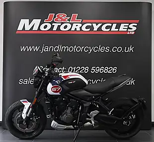 Used 2024 Triumph Trident 660 Tribute Edition White - Interior and Exterior details 6