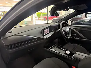 Used 2024 Vauxhall Astra Electric Gs Silver - Interior and Exterior details 14