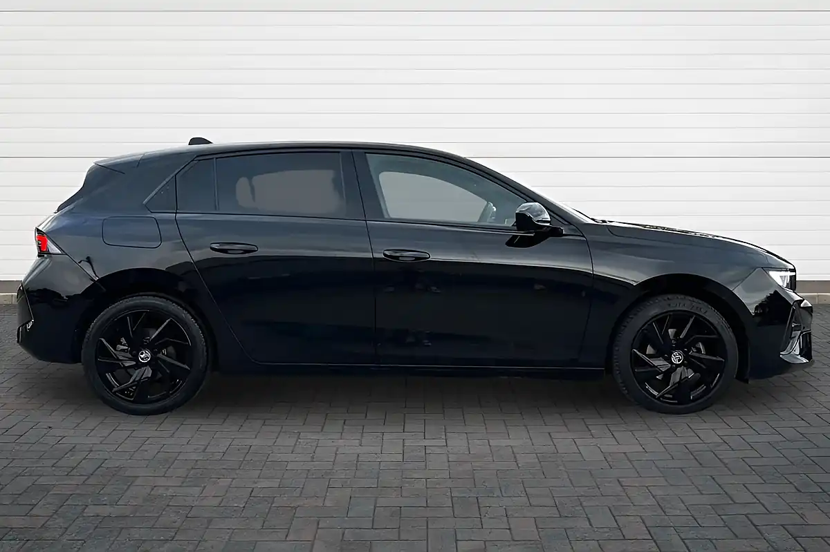 Used 2024 Vauxhall Astra Gs Black - Interior and Exterior details 2