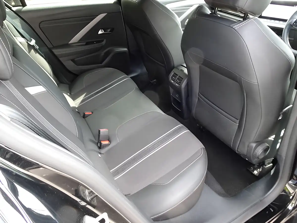 Used 2024 Vauxhall Astra Gs Carbon Black - Interior and Exterior details 12