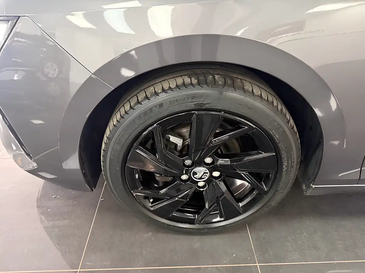 Used 2024 Vauxhall Astra Gs Grey - Interior and Exterior details 12
